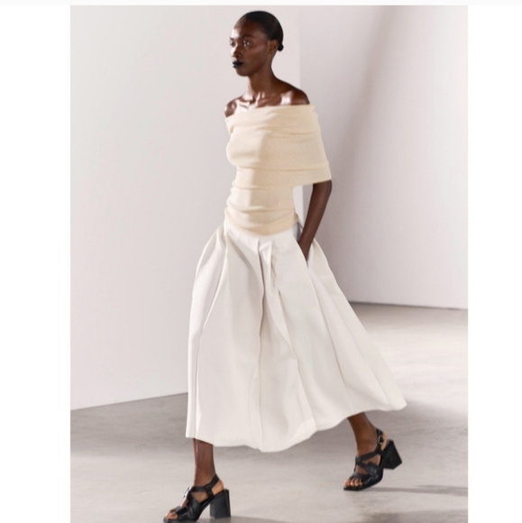 🎈LAST ONE! Zara off shoulder knit top - Picture 4 of 15